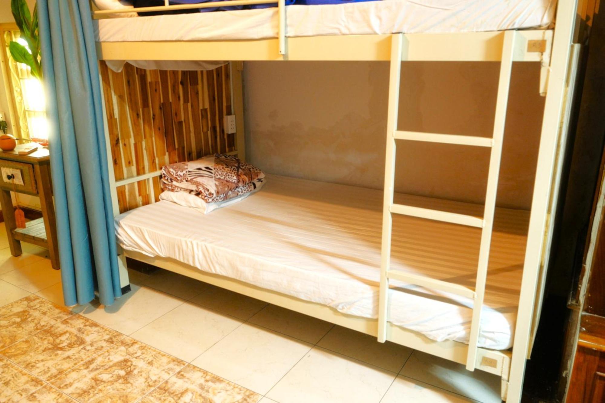 Sakura Hostel Saigon Хошимин Экстерьер фото